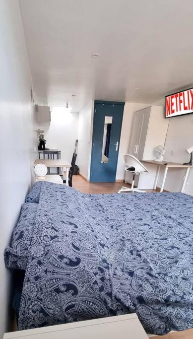 Studio En Rez De Jardin Avec Terrasse Privee - Le Petit Chateau Avesnois - Tv - Wifi - Logement Complet Avesnes-sur-Helpe Екстериор снимка